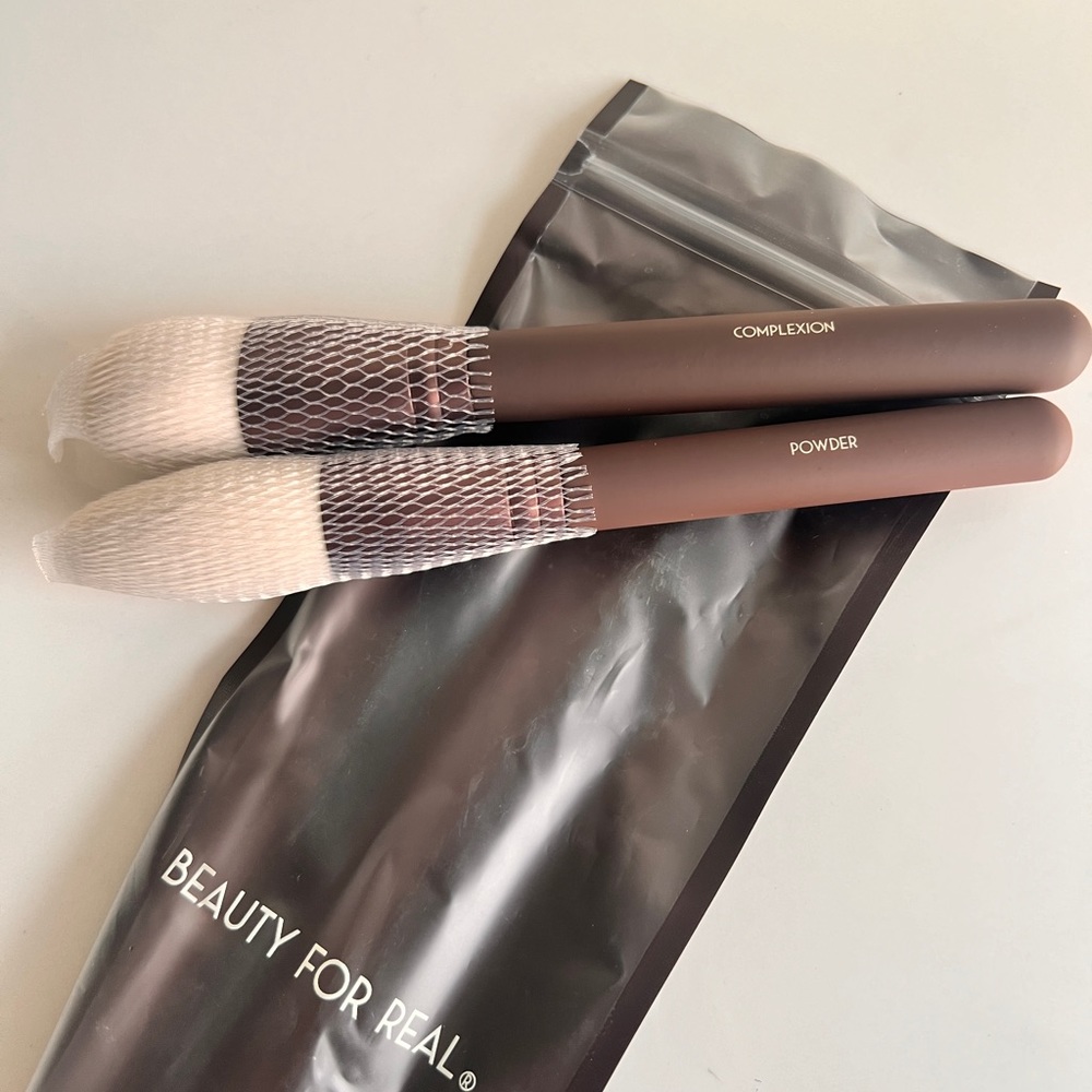 Beauty for Real Makeup Face Powder Brushes - Picture 5 of 5